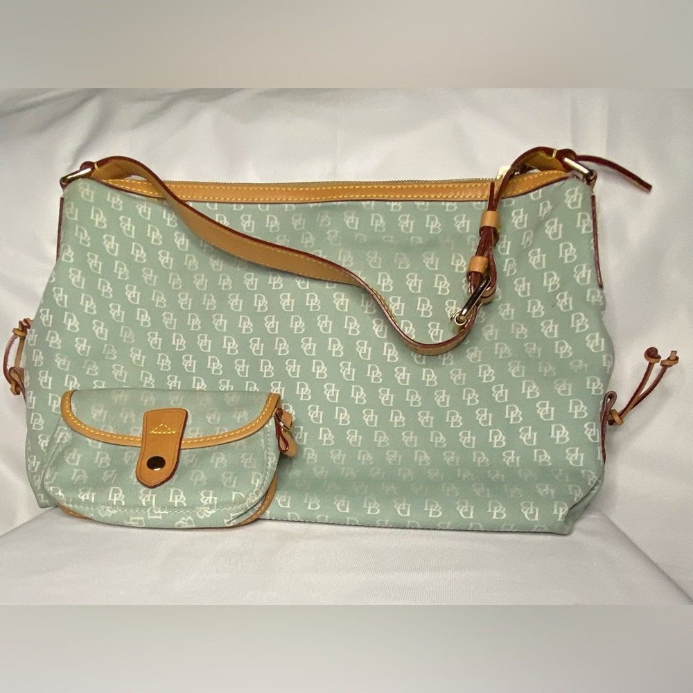 *SOLD* VNTG DOONEY & BOURKE CANVAS MONO BAG